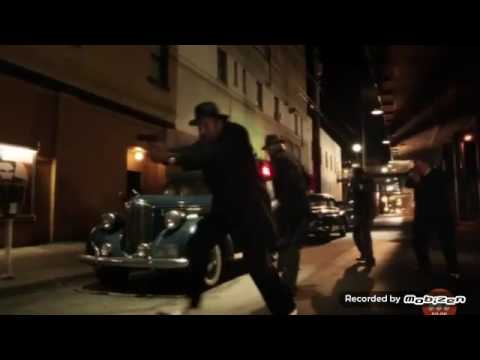 Flash 3x17 Barry & Kara got shot Iris kiss berry wakeup