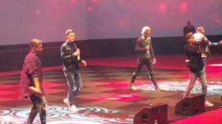 B Brave Door Rood- Live kerstconcert (18-12-16)