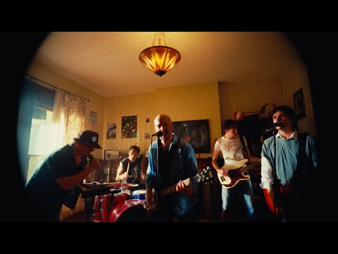 White Reaper - Honestly [OFFICIAL MUSIC VIDEO]