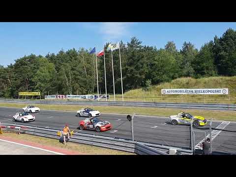 Start do pierwszego wyścigu 4. rundy WSMP 2022 na Torze Poznań