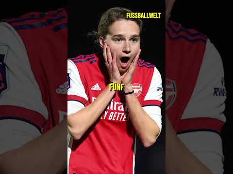 What happens when men play against women? 😳