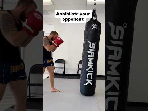 Is this too much? Kickboxing combination #mma #muaythai #martialarts #boxing #kickboxing #ufc