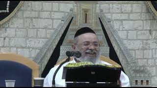 הרב ליאור כחלון, דיני צדקה,א (הרב ליאור כחלון) - התמונה מוצגת ישירות מתוך אתר האינטרנט יוטיוב. זכויות היוצרים בתמונה שייכות ליוצרה. קישור קרדיט למקור התוכן נמצא בתוך דף הסרטון