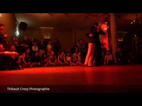 Juampy Ramirez y Daniel Arroyo bailando en la Milonga Popular 1/2 (El espiante - Caro) - 2017.01.23