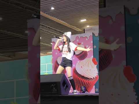 VID1317 Khaimoog CNY - จะเป็นความรักIdol Exchange Food Market @ MBK center #GachikoiidolClub