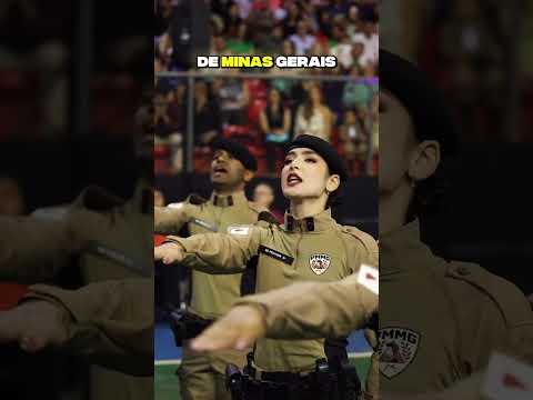 Não é só uma farda.  É um juramento.