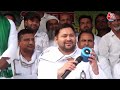 Election: कमर में चोट के बावजूद Tejashwi Yadav की ताबड़तोड़ चुनावी रैलियां, BJP को लेकर कही बड़ी बात - Video