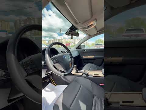 фото volvo v50 i рестайлинг 0