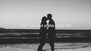 Crossfade - Dead Skin (Lyrics)