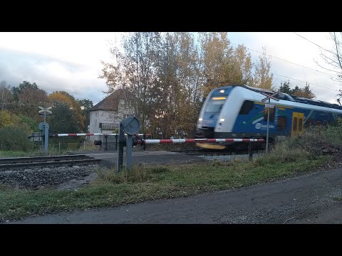 Železniční přejezd Trvale uzavřen P 1194 Zdemyslice 27.10.2020 Czech railroad crossing.