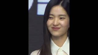 Download lagu you looks so beautiful in white #alienoid    Kim Tae-ri mp3