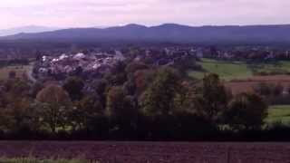 preview picture of video 'Ausblick von der Burgruine Hochburg'