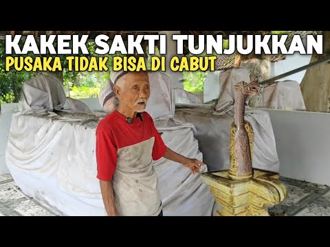 Merinding !! Terekam Jelas Mbah Jo Tunjukkan Pusaka Tidak Bisa Di Cabut