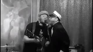 Dublin Songs - Dylan Walshe & Dave King of Flogging Molly - Cruise 2017