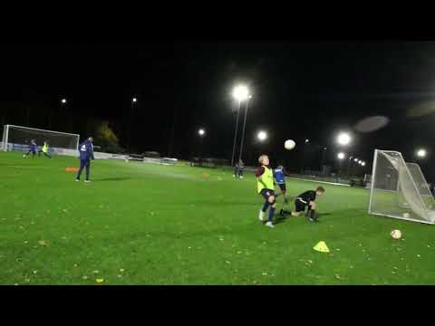 Keeper Sergio FC Abcoude John Heitinga Trainer Jong Ajax geeft Training aan FC Abcoude O15 selectie