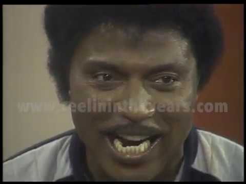 Little Richard- Interview/"He's Got The Whole World" 1984