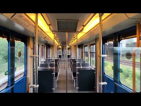 Lopen door S1/S2 Metro tussen Isolatorweg - Sloterdijk