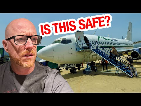 I Flew on the World's OLDEST Boeing 737. Here's What Happened...