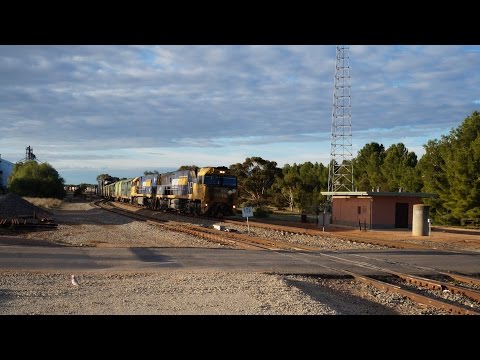 Pacific National 5PM5 at Snowtown with 60 Double Stacks 4/7/15