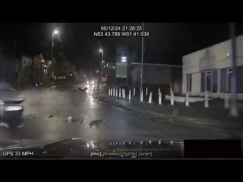 Horrifying footage as banned driver flips car and crashes into wall ...
