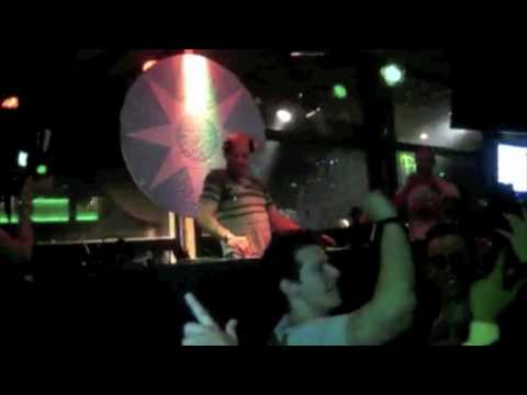 Dennis Ferrer Live Playing Mario Ochoa "Big Spender"