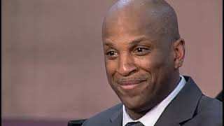 Pastor Donnie McClurking Saciame Señor, Yo se que estas aquí, Yo me rindo a Él.