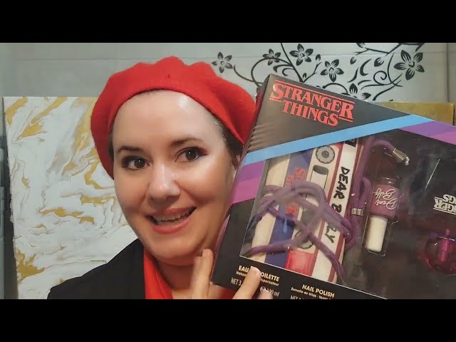 Vídeo relacionado con Stranger Things Estuche con EDT 100 ml, Gel de Ducha 150 ml y Neceser