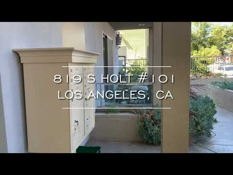 Architectural masterpiece built in 2013. Secured gated building with impressive lobby.