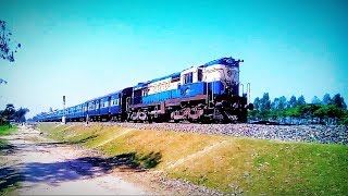 preview picture of video '55729/Katihar-Radhikapur Passenger Departured From Kaliyaganj station'