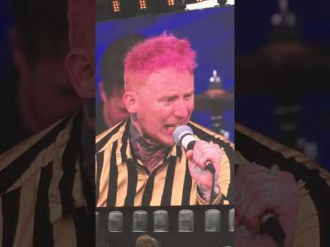 Frank Carter & The Rattlesnakes - I Hate You (Rock Werchter 2017)