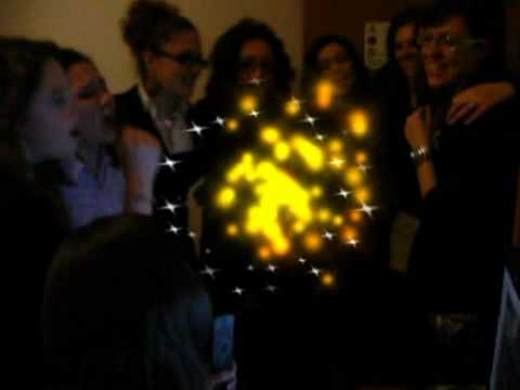 Karaoke delle ragazze al capodanno 2009-2010 part.1