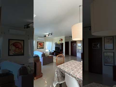 Casa Semi Mobiliada com Piscina no Centro de Rio dos Cedros