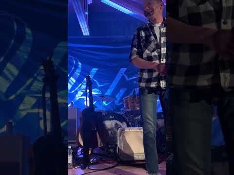 Komiat ja Simo Silmu Soittajat soittaa