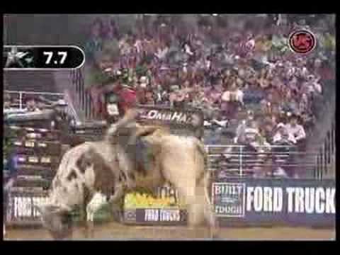 Adriano Moraes VS Fully Loaded