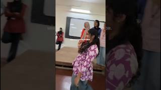 Download lagu Junior propose to senior boy 😍 College life #friends #senior #junior #collegelife #proposal mp3 Download lagu Junior propose to senior boy 😍 College life #friends #senior #junior #collegelife #proposal mp3