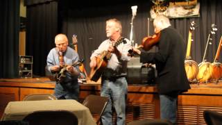 Last Fair Deal performs &quot;Lay Down Your Weary Tune&quot; (MVI 2399)