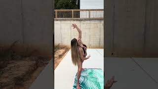 Download lagu Pool side yoga anyone? mp3