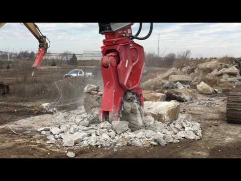 Rotar RDP 32 S demolition pulverizer - Schmidtlein Excavating, Inc. USA