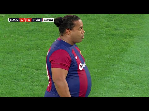 EVEN AT 125KG & 45 YEARS OLD, RONALDINHO SHOWED THE WORLD WHO IS THE KING IN THIS EPIC MATCH