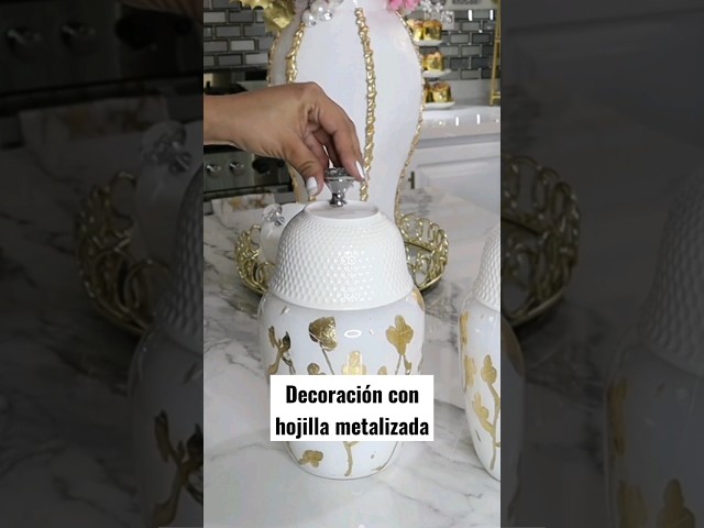 Vídeo relacionado con Jarrón verde de cristal para flores: jarrón grande Hewory de 20 cm, jarrón acanalado para sala de estar, jarrones de cristal altos para decoración, centro de mesa, decoración del hogar