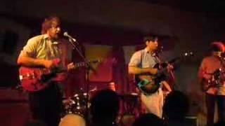 Shout Out Louds - Shut Your Eyes (live in London)