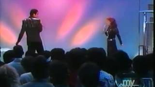 Teena Marie &amp; Ronnie McNeir - We&#39;ve Got to Stop (Meeting Like This) (+Interview) (Soul Train 1986)