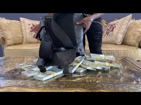 Passion java shows off A million  dollars cash