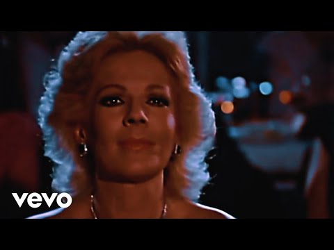José José - Gavilán o Paloma (Video Oficial)