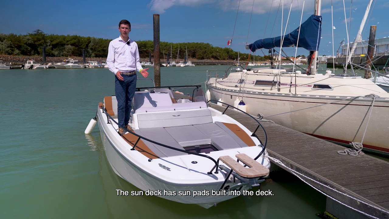 Flyer 7 SUNdeck - video 4 - The foredeck