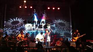 Revi Band live dipikiranmu