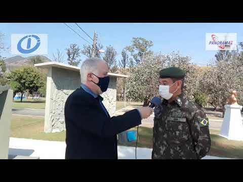 Dia do Soldado: Comandante da ESA, Gen. Alvarenga participa de cerimônia no 4º B E Comb