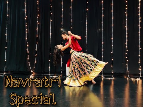 Jash Shah Dance Navratri Songs with a female partner