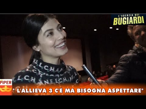 L' Agenzia dei Bugiardi: Alessandra Mastronardi «L'Allieva 3 in attesa, Audrey Hepburn solo voci»