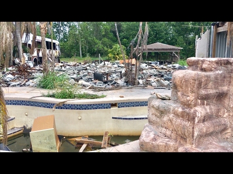 TDW 1758 - Infamous Sausage Castle Is Destroyed